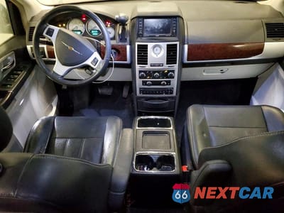 Zdjęcie 8 z 12 samochodu: 2010 CHRYSLER TOWN & COUNTRY TOURING PLUS VIN:2A4RR8D12AR496080 - miniatura