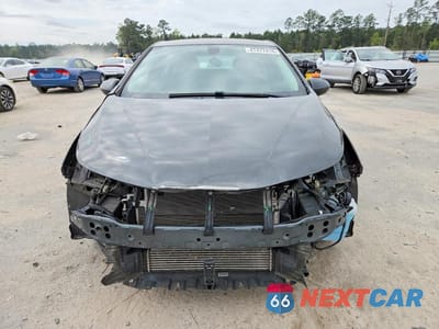 Piąte zdjęcie samochodu w środku: 2018 CHEVROLET CRUZE LT VIN:3G1BE6SM5JS595461 - miniatura