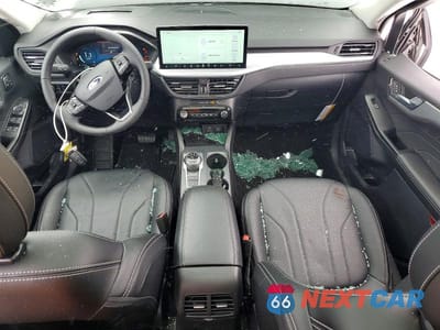 Zdjęcie 8 z 11 samochodu: 2025 FORD ESCAPE PLATINUM VIN:1FMCU9JA8SUA53887 - miniatura