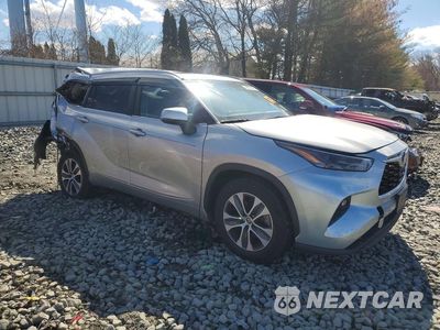 Czwarte zdjęcie samochodu z boku: 2023 TOYOTA HIGHLANDER HYBRID XLE VIN:5TDKARAH3PS518402 - miniatura