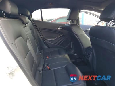 Zdjęcie 10 z 12 samochodu: 2018 MERCEDES-BENZ GLA 250 4MATIC VIN:WDCTG4GB2JJ409579 - miniatura