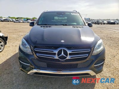 Piąte zdjęcie samochodu w środku: 2017 MERCEDES-BENZ GLE 350 VIN:4JGDA5JB6HA846131 - miniatura