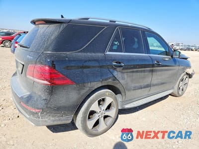 Trzecie zdjęcie samochodu z tyłu: 2017 MERCEDES-BENZ GLE 350 4MATIC VIN:4JGDA5HB0HA984902 - miniatura