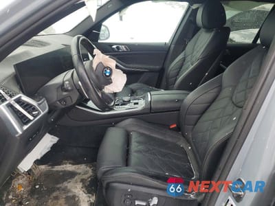 Zdjęcie 7 z 12 samochodu: 2024 BMW X5 VIN:5UX23EU00R9S63300 - miniatura