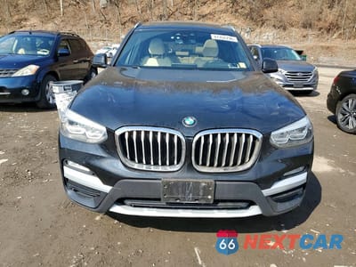 Piąte zdjęcie samochodu w środku: 2019 BMW X3 XDRIVE30I VIN:5UXTR9C59KLE21703 - miniatura