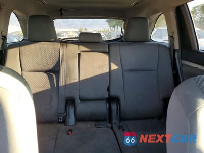 Zdjęcie 10 z 12 samochodu: 2019 TOYOTA HIGHLANDER LE VIN:5TDBZRFH4KS977478 - miniatura