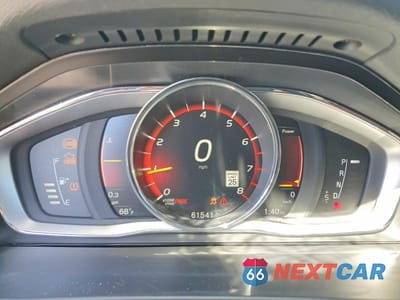 Zdjęcie 9 z 11 samochodu: 2017 VOLVO S60 PREMIER VIN:LYV402HK4HB150890 - miniatura