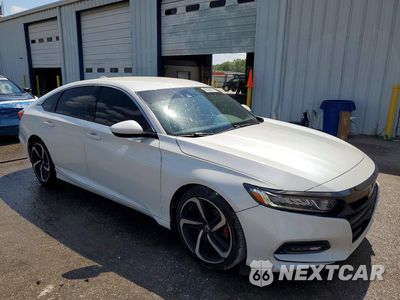 Czwarte zdjęcie samochodu z boku: 2018 HONDA ACCORD SPORT VIN:1HGCV1F31JA212764 - miniatura