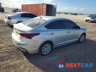 Trzecie zdjęcie samochodu z tyłu: 2019 HYUNDAI ACCENT SE VIN:3KPC24A30KE042573 - miniatura