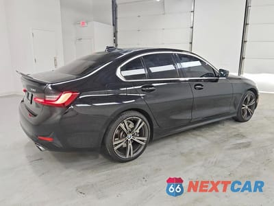 Trzecie zdjęcie samochodu z tyłu: 2019 BMW 330XI VIN:WBA5R7C59KFH15581 - miniatura
