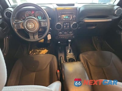 Zdjęcie 8 z 12 samochodu: 2016 JEEP WRANGLER UNLIMITED SPORT VIN:1C4BJWDGXGL219475 - miniatura