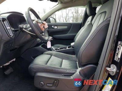 Zdjęcie 7 z 13 samochodu: 2023 VOLVO XC40 PLUS VIN:YV4L12UW8P2066294 - miniatura