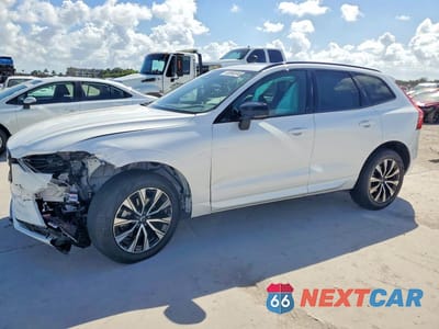 2024 VOLVO XC60 CORE YV4L12RK5R1715757 - główne zdjęcie licytacji z USA - miniatura