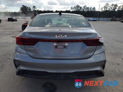 Zdjęcie 6 z 13 samochodu: 2024 KIA FORTE LXS VIN:3KPF24AD5RE760958 - miniatura