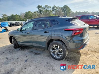 Drugie zdjęcie samochodu z przodu: 2025 CHEVROLET TRAX 1LT VIN:KL77LHEPXSC299473 - miniatura