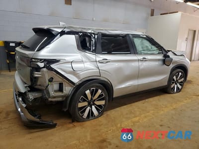 Trzecie zdjęcie samochodu z tyłu: 2025 MITSUBISHI OUTLANDER SE VIN:JA4J3VA85SZ032397 - miniatura