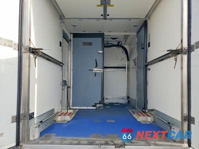 Zdjęcie 10 z 13 samochodu: 2020 FORD TRANSIT DELIVERY TRUCK VIN:1FDBW5Z81LKB11481 - miniatura