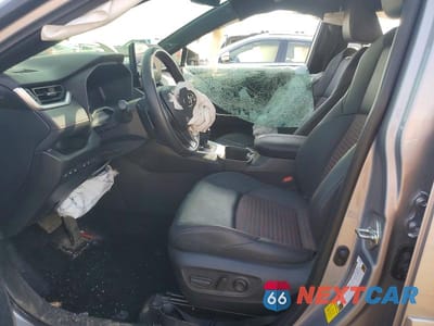 Zdjęcie 7 z 12 samochodu: 2023 TOYOTA RAV4 PRIME XSE VIN:JTMEB3FV9PD144413 - miniatura