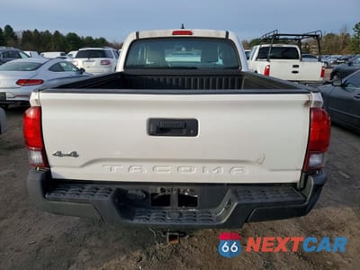 Zdjęcie 6 z 12 samochodu: 2018 TOYOTA TACOMA SR VIN:5TFSX5ENXJX062990 - miniatura