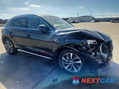 Czwarte zdjęcie samochodu z boku: 2021 AUDI Q5 PREMIUM PLUS VIN:WA1BAAFY1M2118880 - miniatura