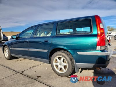 Drugie zdjęcie samochodu z przodu: 2002 VOLVO V70 VIN:YV1SW61R821225801 - miniatura