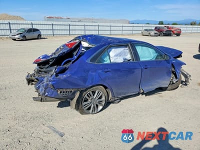 Trzecie zdjęcie samochodu z tyłu: 2015 TOYOTA CAMRY HYBRID VIN:4T1BD1FK3FU144053 - miniatura