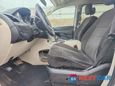 Zdjęcie 7 z 14 samochodu: 2012 DODGE GRAND CARAVAN SXT VIN:2C4RDGCG0CR302427 - miniatura