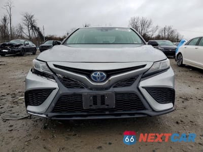 Piąte zdjęcie samochodu w środku: 2022 TOYOTA CAMRY HYBRID SE NIGHTSHADE VIN:4T1G31AKXNU044384 - miniatura