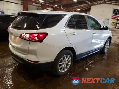 Trzecie zdjęcie samochodu z tyłu: 2024 CHEVROLET EQUINOX LT VIN:3GNAXUEG4RS158609 - miniatura
