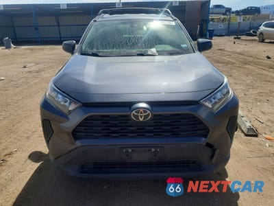 Piąte zdjęcie samochodu w środku: 2020 TOYOTA RAV4 LE VIN:JTMF1RFV5LD057368 - miniatura