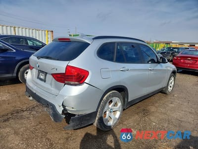 Trzecie zdjęcie samochodu z tyłu: 2015 BMW X1 SDRIVE28I VIN:WBAVM1C54FV316890 - miniatura