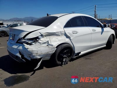 Trzecie zdjęcie samochodu z tyłu: 2019 MERCEDES-BENZ CLA 250 VIN:WDDSJ4EB0KN745754 - miniatura