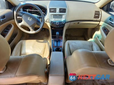 Zdjęcie 8 z 12 samochodu: 2007 HONDA ACCORD EX VIN:1HGCM66547A001696 - miniatura