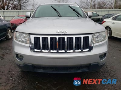Piąte zdjęcie samochodu w środku: 2012 JEEP GRAND CHEROKEE LAREDO VIN:1C4RJFAGXCC230067 - miniatura