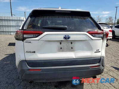 Zdjęcie 6 z 13 samochodu: 2019 TOYOTA RAV4 HYBRID XLE VIN:JTMLWRFV5KD520001 - miniatura