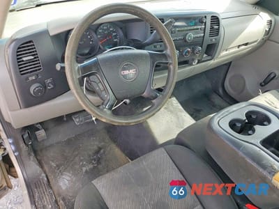 Zdjęcie 8 z 11 samochodu: 2008 GMC SIERRA C1500 VIN:1GTEC14X68Z307688 - miniatura