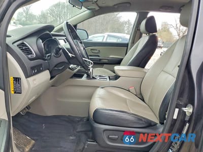 Zdjęcie 7 z 12 samochodu: 2019 KIA SEDONA EX VIN:KNDMB5C13K6510825 - miniatura