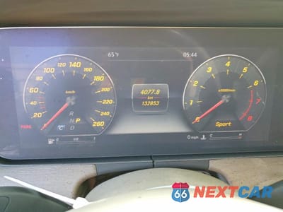 Zdjęcie 9 z 12 samochodu: 2018 MERCEDES-BENZ E 400 VIN:WDD1J6FB2JF026956 - miniatura