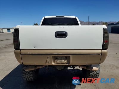 Zdjęcie 6 z 12 samochodu: 2004 GMC SIERRA K2500 HEAVY DUTY VIN:1GTHK29G64E148039 - miniatura