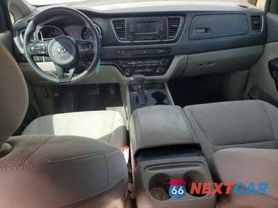Zdjęcie 8 z 13 samochodu: 2018 KIA SEDONA L VIN:KNDMA5C13J6388789 - miniatura