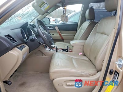 Zdjęcie 7 z 12 samochodu: 2008 TOYOTA HIGHLANDER LIMITED VIN:JTEES42A682011917 - miniatura