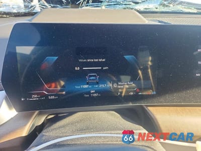 Zdjęcie 9 z 12 samochodu: 2025 BMW X1 XDRIVE28I VIN:WBX73EF00S5141721 - miniatura
