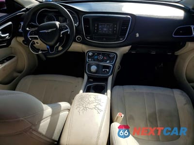 Zdjęcie 8 z 12 samochodu: 2015 CHRYSLER 200 LIMITED VIN:1C3CCCAB8FN751255 - miniatura