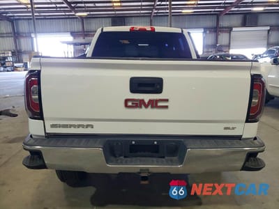 Zdjęcie 6 z 11 samochodu: 2018 GMC SIERRA K1500 SLT VIN:3GTU2NEC9JG474487 - miniatura