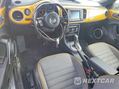 Zdjęcie 8 z 12 samochodu: 2017 VOLKSWAGEN BEETLE DUNE VIN:3VWT17AT0HM807166 - miniatura