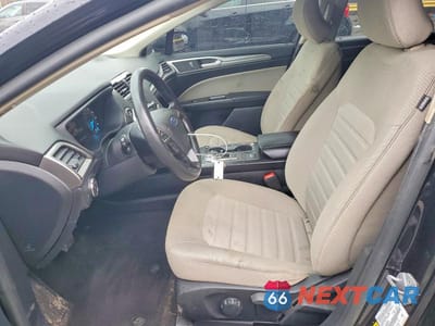 Zdjęcie 7 z 11 samochodu: 2019 FORD FUSION S VIN:3FA6P0G72KR229765 - miniatura