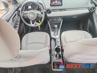 Zdjęcie 8 z 12 samochodu: 2019 TOYOTA YARIS LE VIN:3MYDLBYV4KY516912 - miniatura