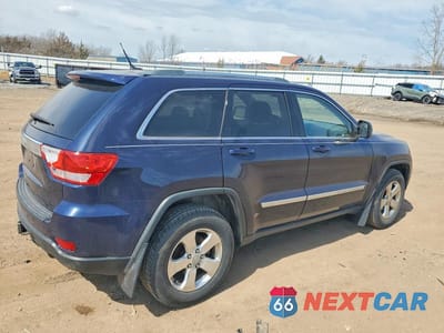 Trzecie zdjęcie samochodu z tyłu: 2013 JEEP GRAND CHEROKEE LAREDO VIN:1C4RJFAG0DC532839 - miniatura