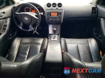 Zdjęcie 8 z 12 samochodu: 2011 NISSAN ALTIMA 3.5 SR VIN:1N4BL2AP7BN418543 - miniatura
