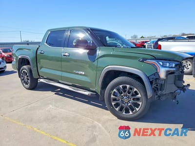 Czwarte zdjęcie samochodu z boku: 2023 TOYOTA TUNDRA LIMITED HV VIN:5TFJC5DBXPX039362 - miniatura